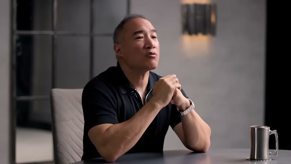 다이어트 정체기를 설명하는 앨런 아라곤