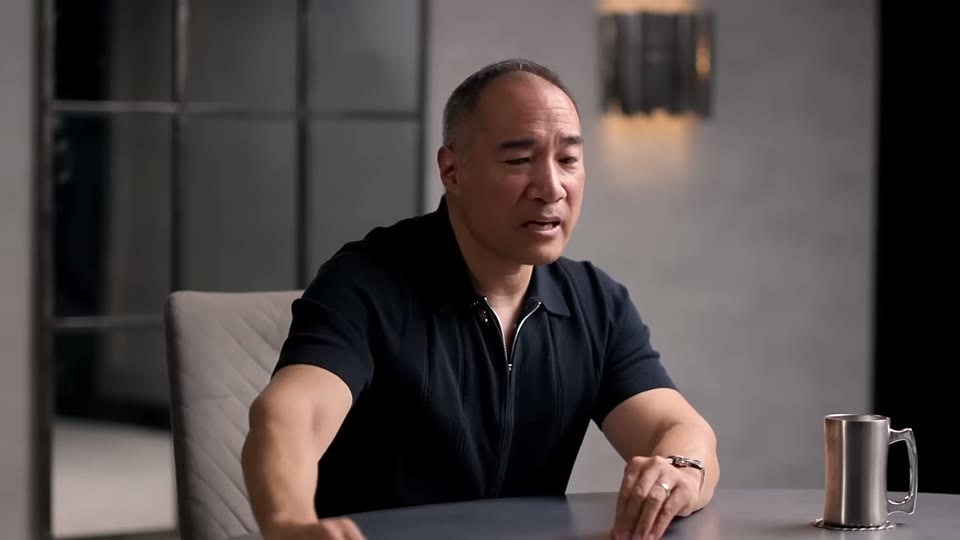 단식과 자가포식을 설명하는 장면