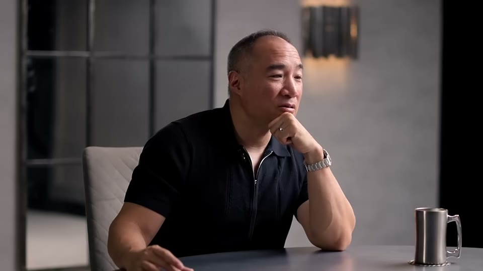 케토제닉 다이어트를 설명하는 앨런 아라곤