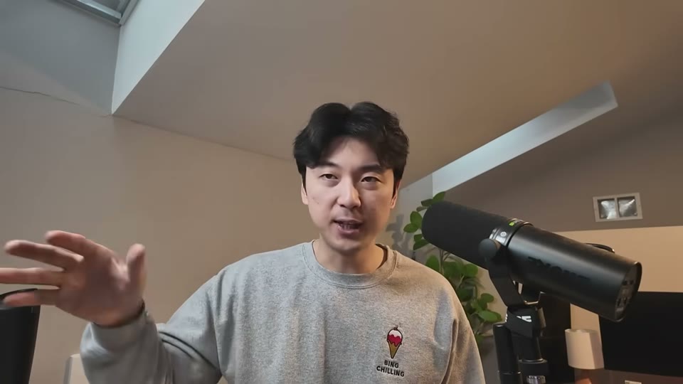 후크 앤 데모 포맷을 설명하는 장면