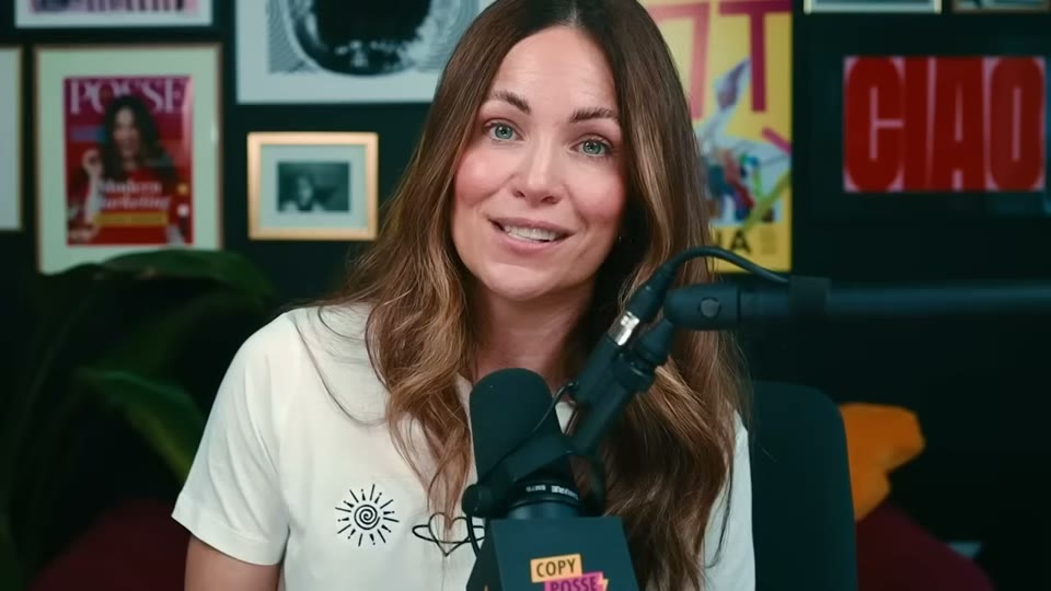화자가 4단계 증폭에 대해 설명하는 장면