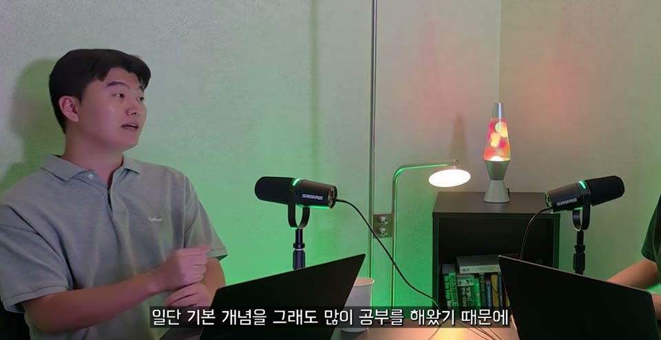 매출 1억을 넘기까지 걸린 시간에 대해 이야기하는 장면